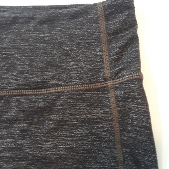 Athleta Sz XS Gray Chaturanga Capri leggings - Picture 8 of 12